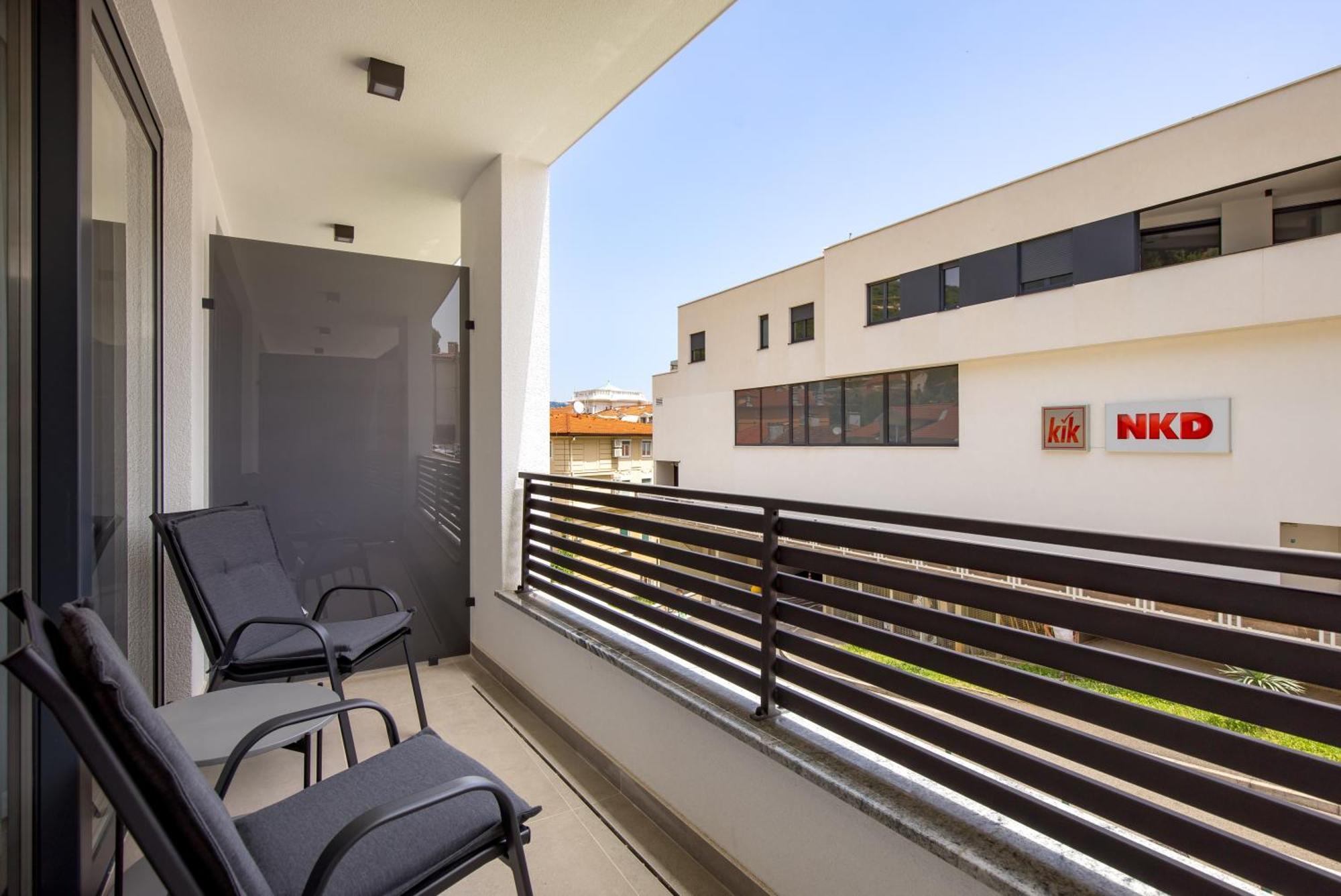 Belinda Apartments With Balcony Opatija Exterior foto